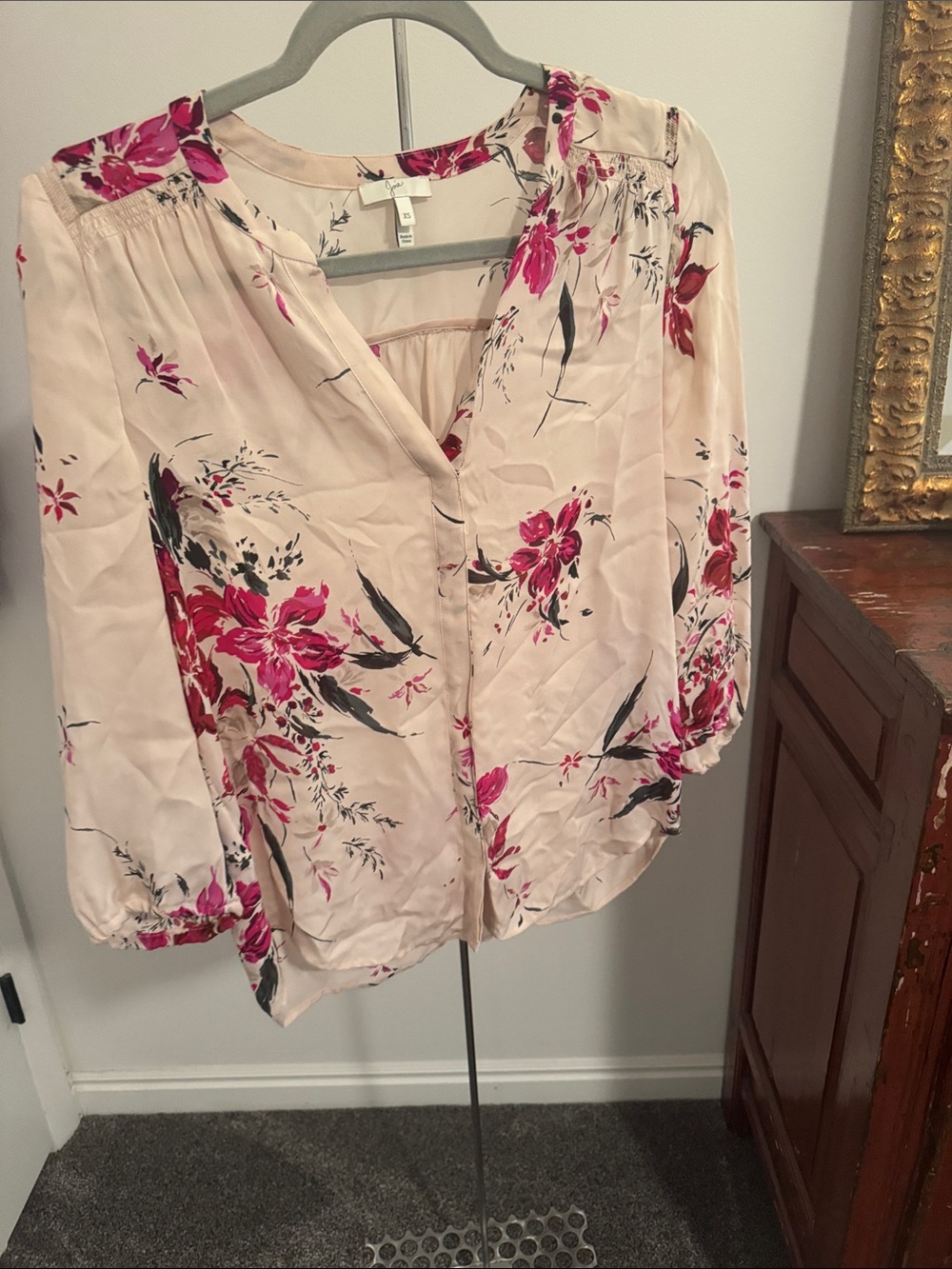 Joie Pink Floral Cream V-Neck Silk Blouse